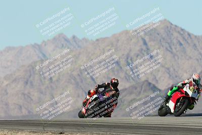 media/Dec-01-2025-Moto Forza (Mon) [[2daa91e15f]]/2-Intermediate Group/Session 4 Turn 9/